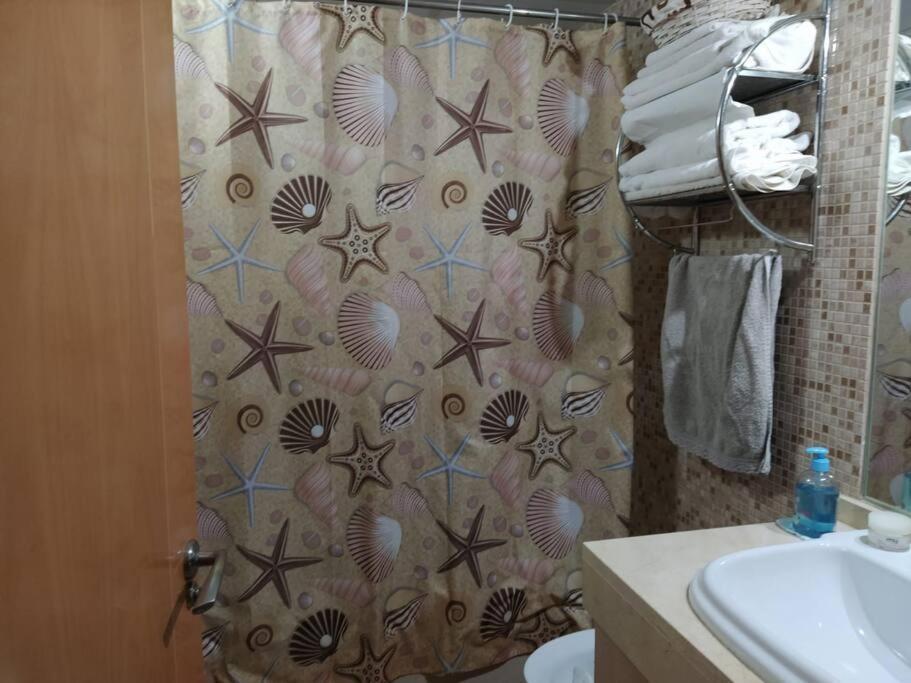 Bajo Puerta De Alcazaba Apartman Retamar  Kültér fotó